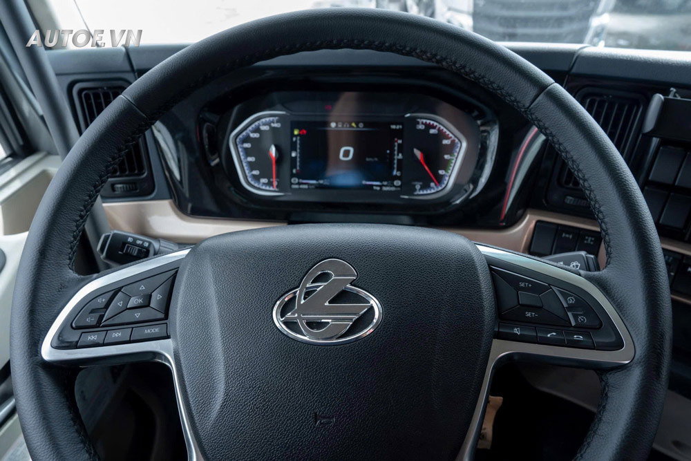 Xe ben ChengLong 4 chân H7 400HP Thùng 14 Khối (Cầu Dầu)